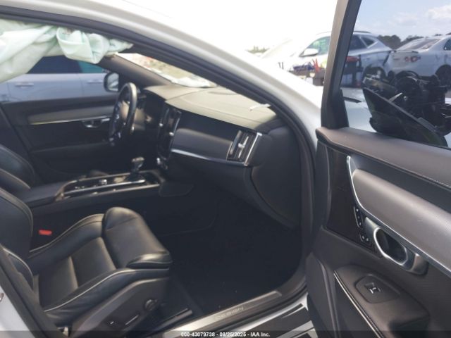 2020 VOLVO S90 LVYA22MT6LP152271 Photo 4