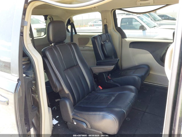 2C4RC1BGXER207412 Chrysler Town and Country