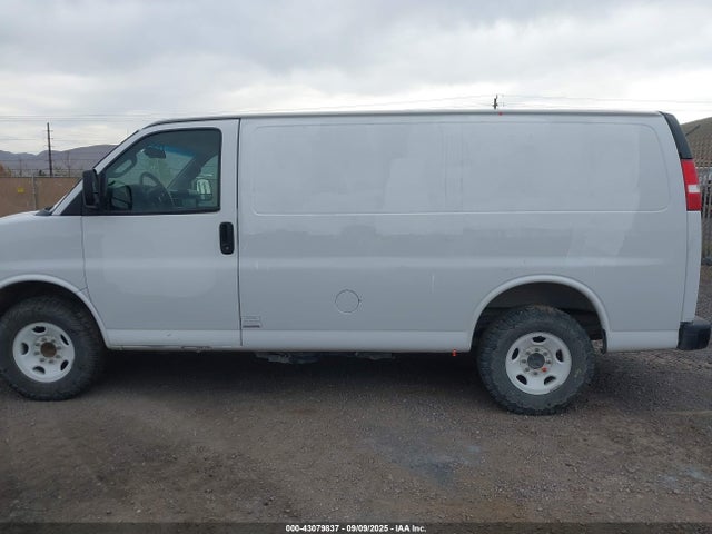 1GCWGAF1XH1320430 Chevrolet lwn - di: direct injection, xlde