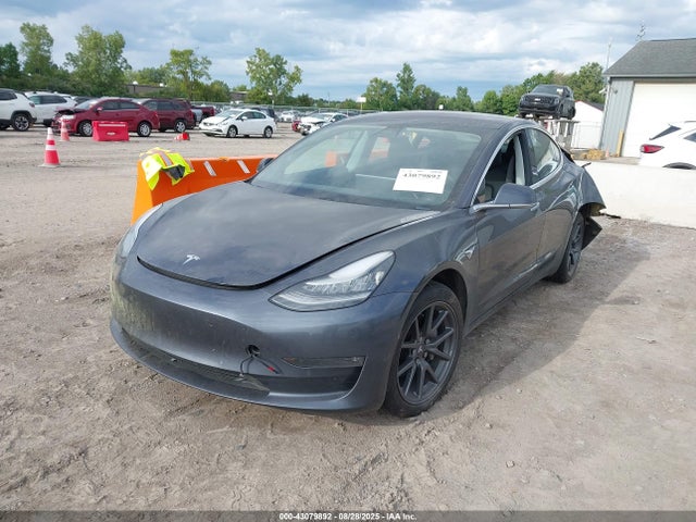 2018 TESLA MODEL 3 5YJ3E1EB5JF119549 Photo 1