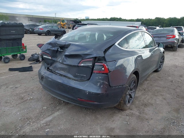 2018 TESLA MODEL 3 5YJ3E1EB5JF119549 Photo 3