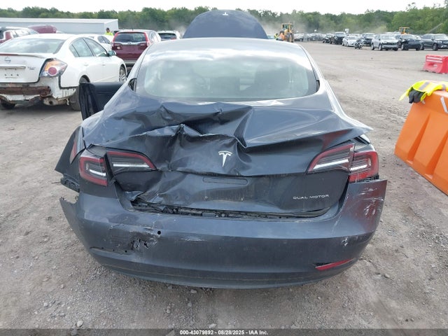 2018 TESLA MODEL 3 5YJ3E1EB5JF119549 Photo 5