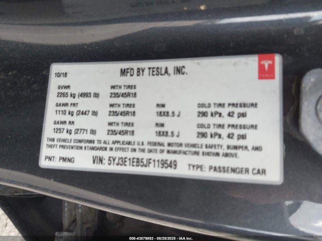 2018 TESLA MODEL 3 5YJ3E1EB5JF119549 Photo 8
