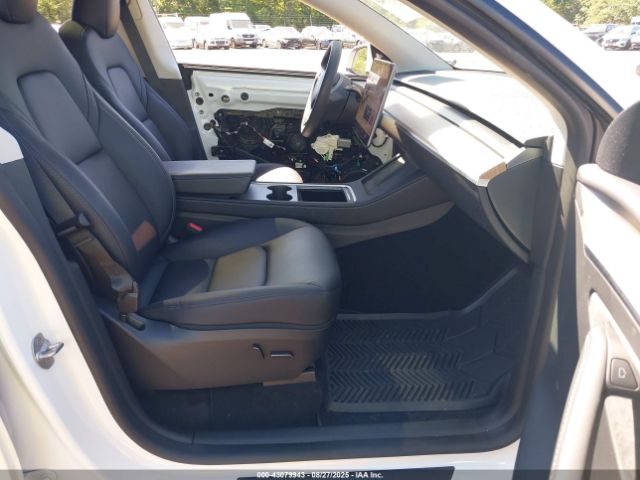 2023 TESLA MODEL Y 7SAYGDEE3PF798535 Photo 4