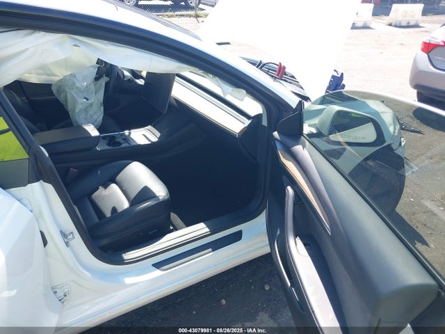 2023 TESLA MODEL 3 5YJ3E1EA5PF586938 Photo 4