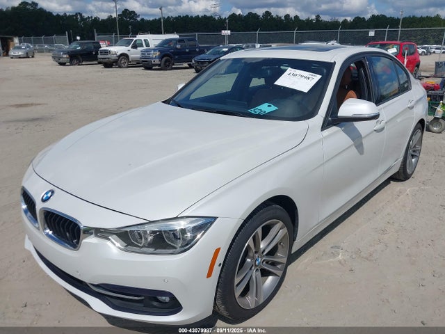 BMW 2016 2016 WBA8E9G57GNT84816 Image 2