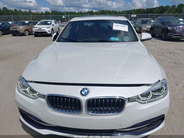 BMW 2016 2016 WBA8E9G57GNT84816 Image 6