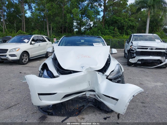 7SAYGDEE1SF221625 Tesla 2025