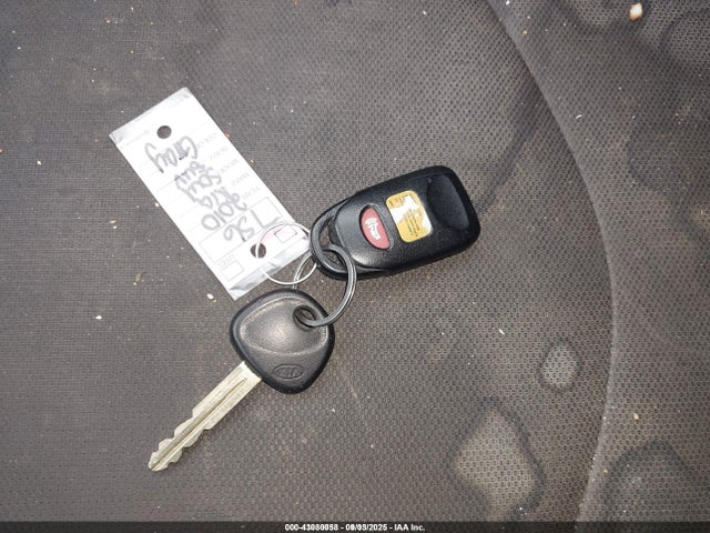 2010 KIA SOUL KNDJT2A27A7161445 Photo 10