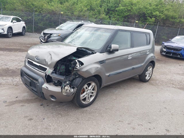 2010 KIA SOUL KNDJT2A27A7161445 Photo 1