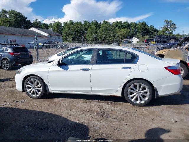 Honda k24w1 2014 1HGCR2F57EA263204 Image 14