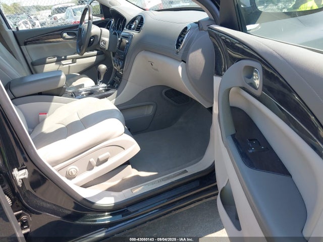 Продажа на аукционе авто 2017 Buick Enclave Leather, vin: 5GAKRBKD7HJ255701, номер лота: 43080143