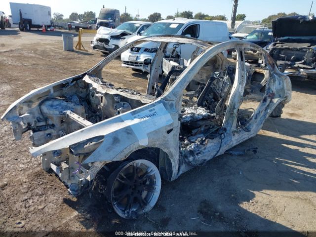 2021 TESLA MODEL Y 5YJYGDEE1MF076070 Photo 1