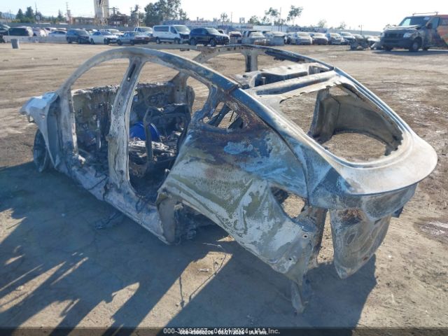 2021 TESLA MODEL Y 5YJYGDEE1MF076070 Photo 2