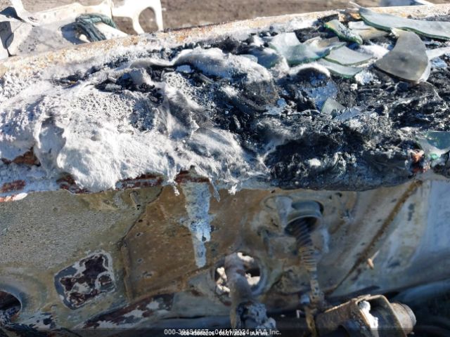 2021 TESLA MODEL Y 5YJYGDEE1MF076070 Photo 6