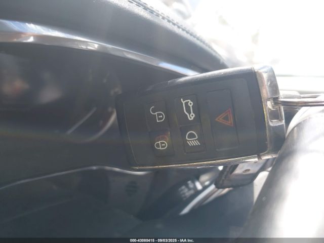 2021 JAGUAR F-PACE SADCJ2EU2MA666945 Photo 10