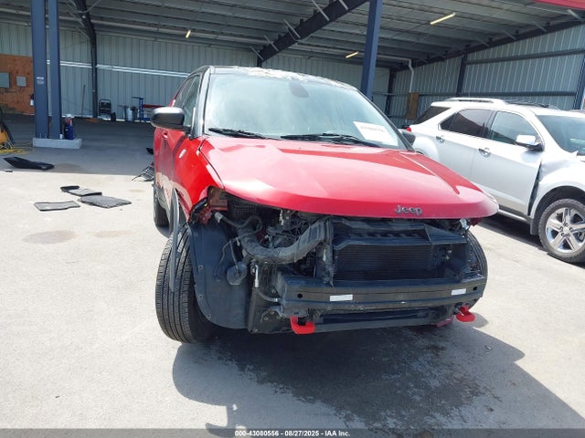 Jeep 2018 2018 3C4NJDDB3JT499791 Image 13