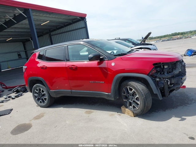 Jeep 2018 2018 3C4NJDDB3JT499791 Image 14