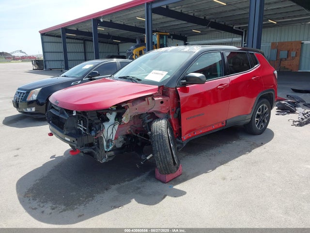 Jeep 2018 2018 3C4NJDDB3JT499791 Image 2