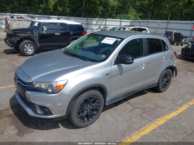 2018 MITSUBISHI OUTLANDER SPORT JA4AP3AU7JU012315 Photo 1