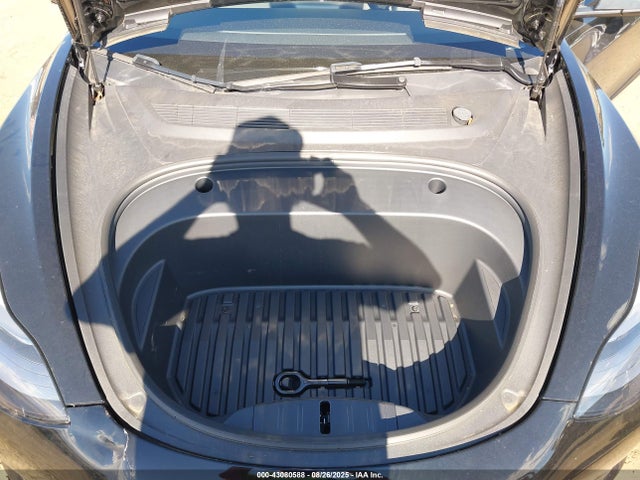 2023 TESLA MODEL 3 5YJ3E1EA1PF638694 Photo 9