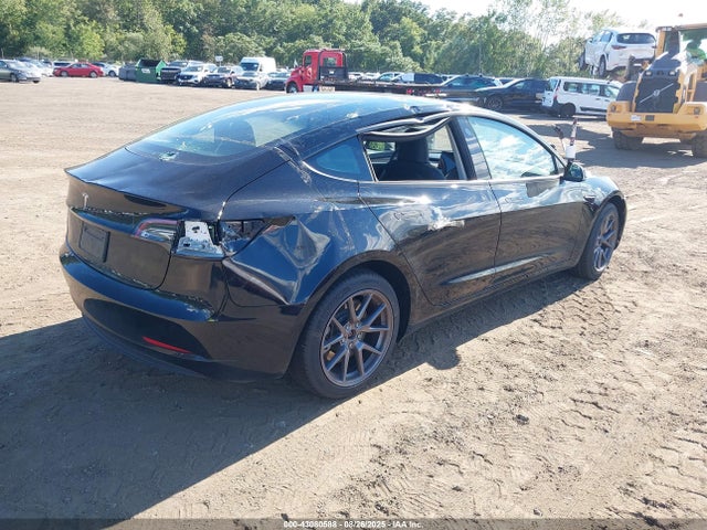 2023 TESLA MODEL 3 5YJ3E1EA1PF638694 Photo 3