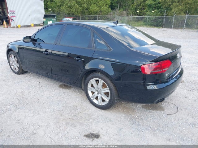 2011 AUDI A4 WAUAFAFL0BN013618 Photo 2