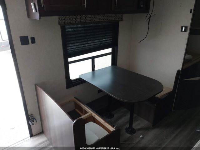 1UJBJ0BN7K17V1186 Jayco 2019