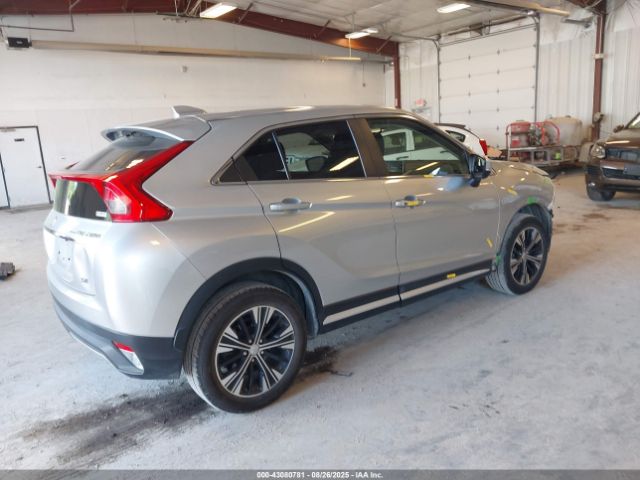 2018 MITSUBISHI ECLIPSE CROSS JA4AT5AA7JZ065290 Photo 3