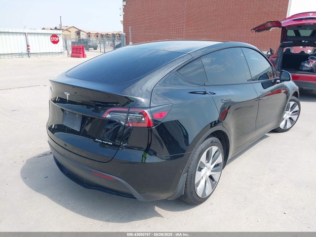43080787 :رقم المزاد ، 5YJYGDEE1MF258528 vin ، 2021 Tesla Model Y Long Range Dual Motor All-wheel Drive مزاد بيع