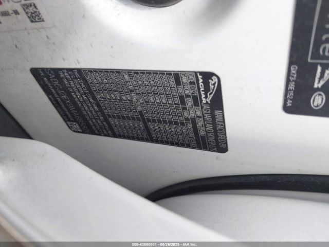 2021 JAGUAR F-PACE SADCJ2EX9MA685826 Photo 8