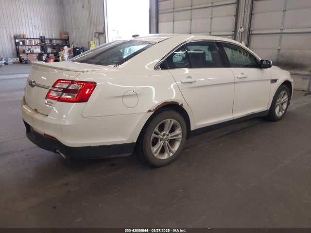 Ford Taurus 2015 1FAHP2E87FG203336 Image 4