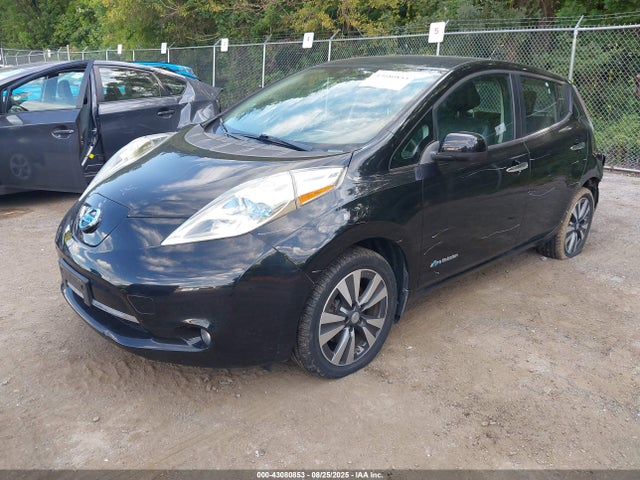 Nissan Leaf 2015 1N4AZ0CP1FC310335 Image 2