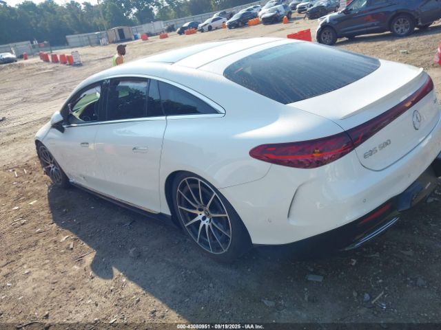 2022 MERCEDES-BENZ EQS 580 W1KCG4EB0NA001652 Photo 2