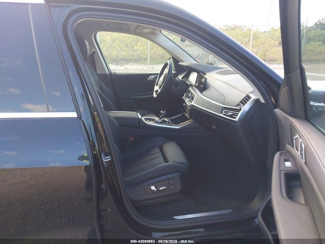 5UXCW2C04N9N07276 BMW X7