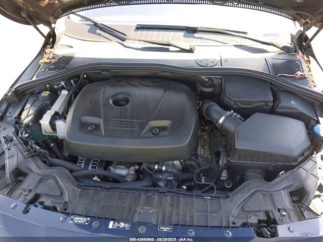 2017 VOLVO V60 YV140MEKXH1367247 Photo 9