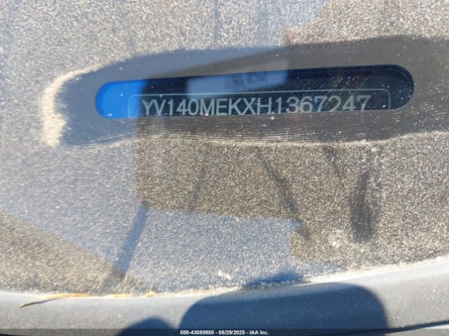 2017 VOLVO V60 YV140MEKXH1367247 Photo 8