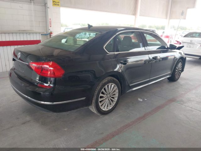 2016 VOLKSWAGEN PASSAT 1VWBS7A33GC048666 Photo 3