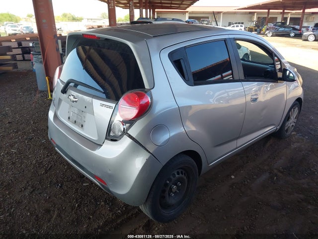 Chevrolet ll0 2015 KL8CD6S95FC720006 Image 4