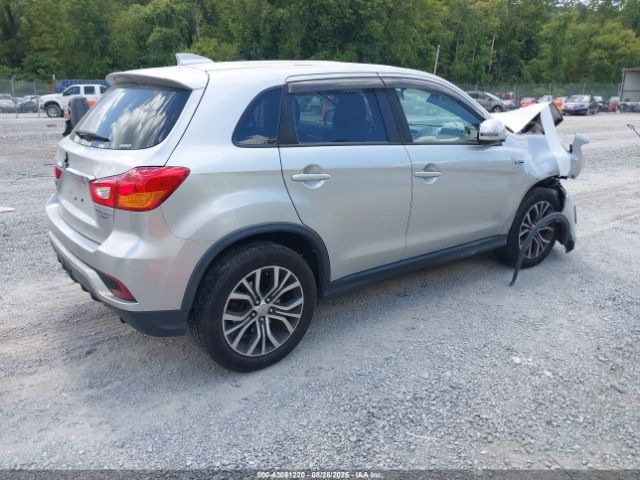 2018 MITSUBISHI OUTLANDER SPORT JA4AR3AU1JU018587 Photo 3