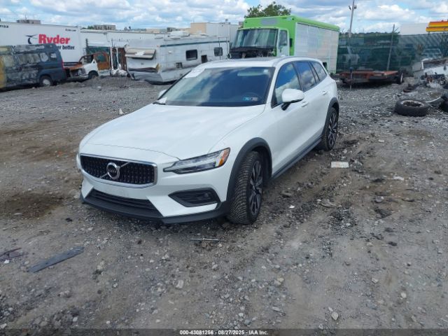2021 VOLVO V60 CROSS COUNTRY YV4102WK8M1068102 Photo 1