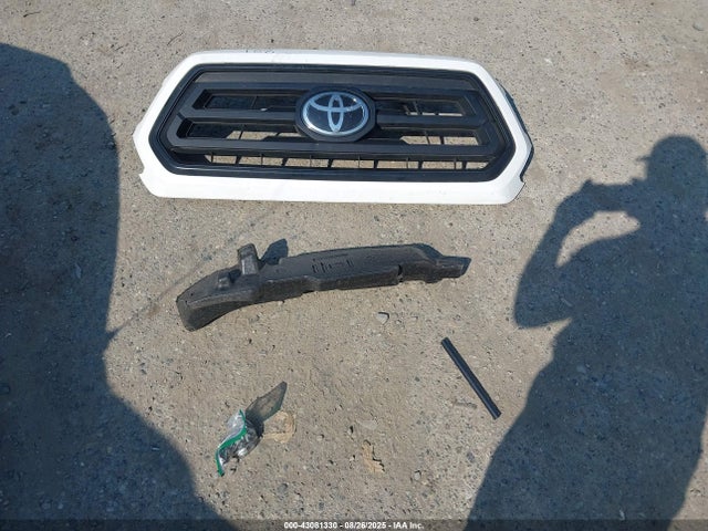 5TFRX5GN0LX172929 Toyota 2tr-fe