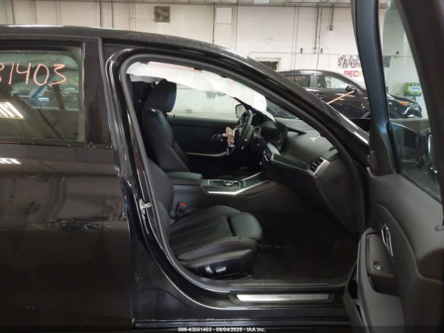 2023 BMW 330I 3MW89FF00P8D57937 Photo 4