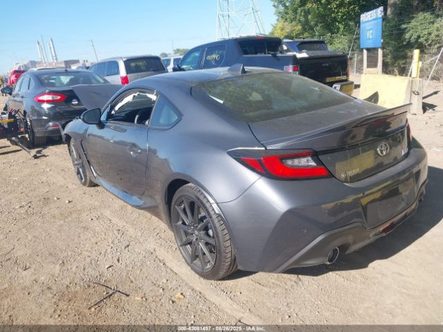 2025 TOYOTA GR86 JF1ZNBE10S8756766 Photo 2