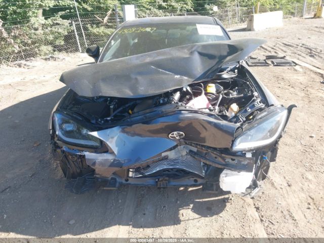 2025 TOYOTA GR86 JF1ZNBE10S8756766 Photo 5