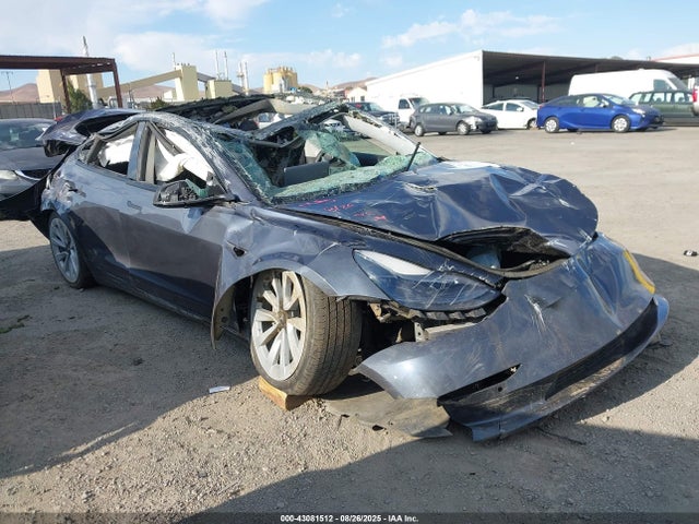 2021 TESLA MODEL 3 5YJ3E1EAXMF876670 Photo 0