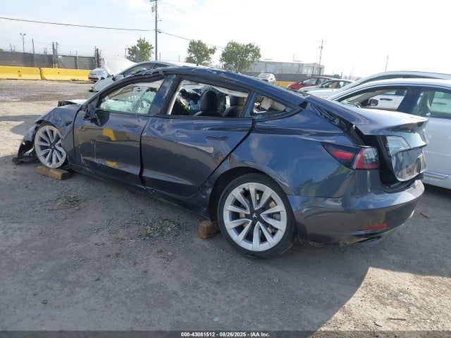 2021 TESLA MODEL 3 5YJ3E1EAXMF876670 Photo 2