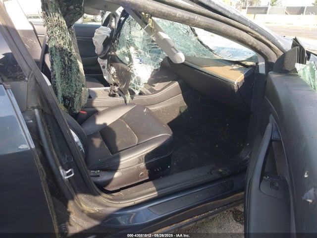 2021 TESLA MODEL 3 5YJ3E1EAXMF876670 Photo 4