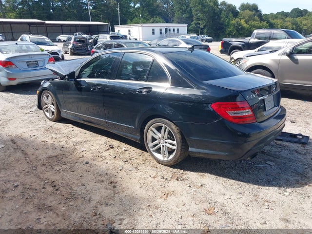 Продаж на аукціоні авто 2013 Mercedes-benz C 250 Sport, vin: WDDGF4HB9DR247177, номер лоту: 43081551