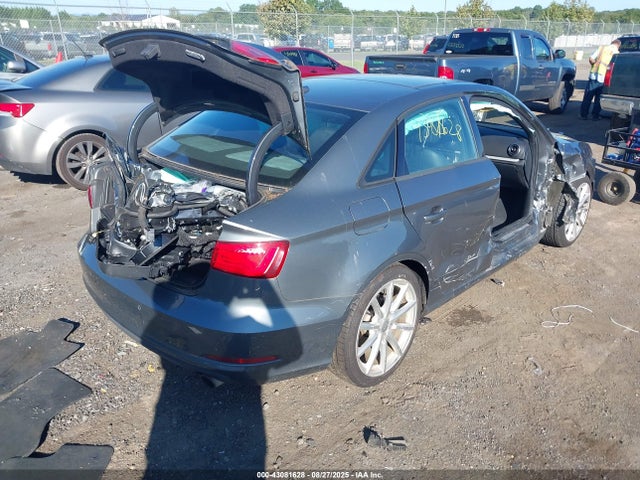 2015 AUDI A3 WAUBFGFF4F1113185 Photo 3